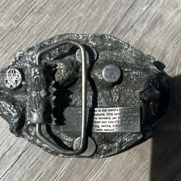 “I’m proud to be an American farmer” belt buckle - Picture 3 of 5